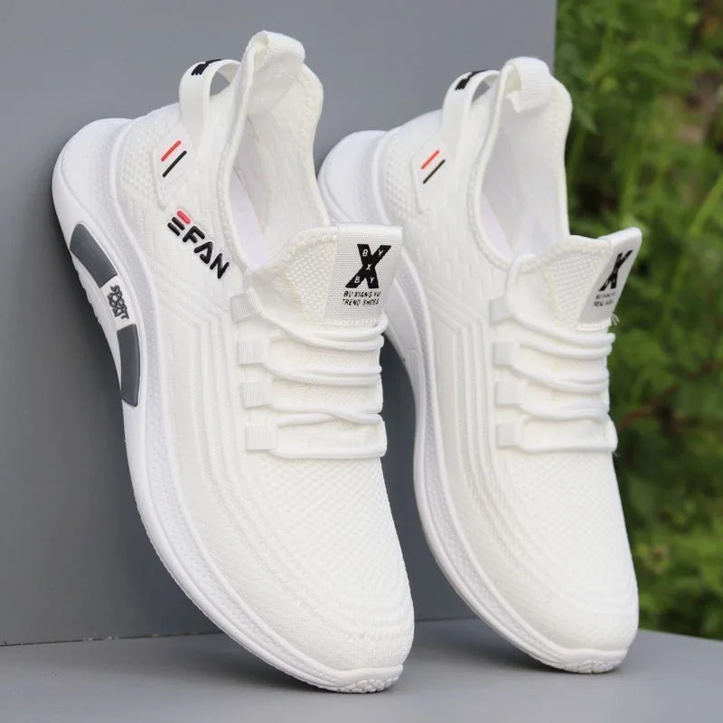 Komfortable herresko for tur og hverdag – pustende og brede slip‑on sneakers